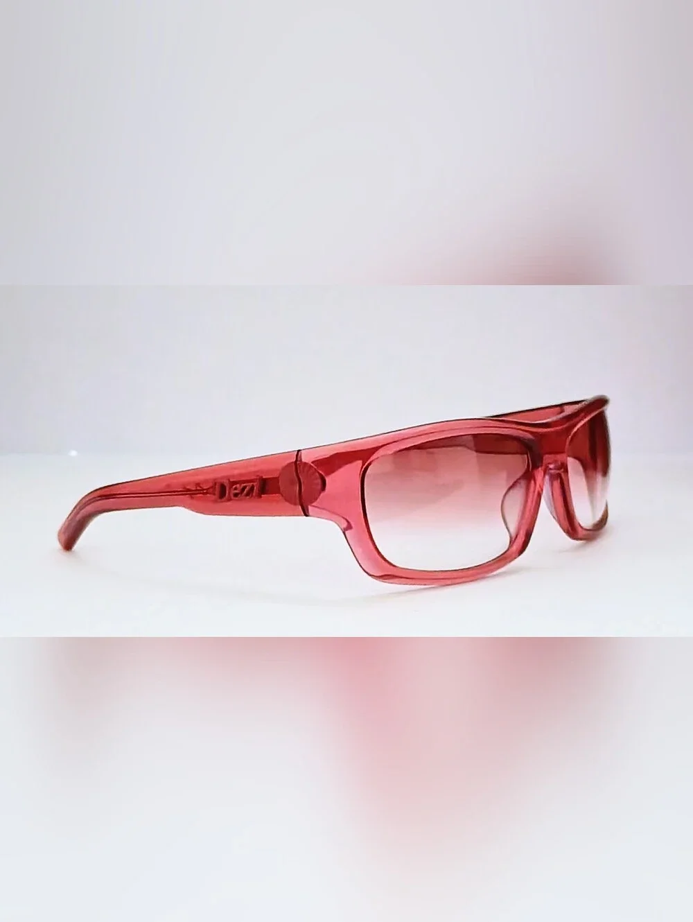 NIB Benefit x DEZI Tints Out Sunglasses & Dark Cherry Benetint Set LE